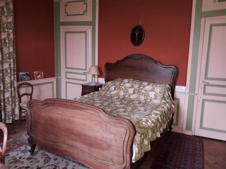 Manoir Des Etrichets Bed & Breakfast Saint-Saturnin  Dış mekan fotoğraf
