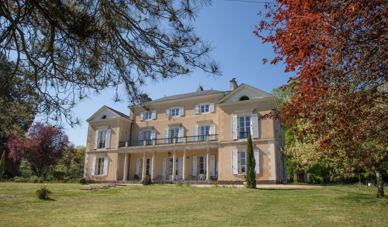 Manoir Des Etrichets Bed & Breakfast Saint-Saturnin  Dış mekan fotoğraf